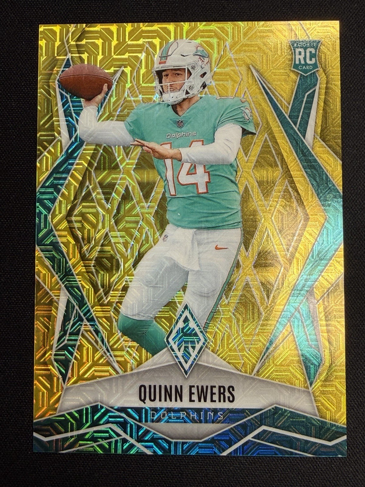 2025 Panini Phoenix #159 Quinn Ewers Yellow Mojo Prizm /35! 🔥 Miami Dolphins