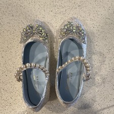 Girls US 6 Silver Glitter Mary Jane Dress Shoes Pearl Strap Bow Rhinestone