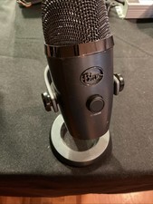 Blue Yeti Nano USB Microphone - A00098 - Gray