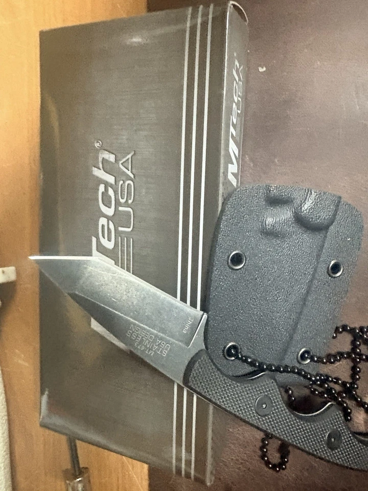 Cuchillo de cuello reverso MTech tanto Foto 2 de 4