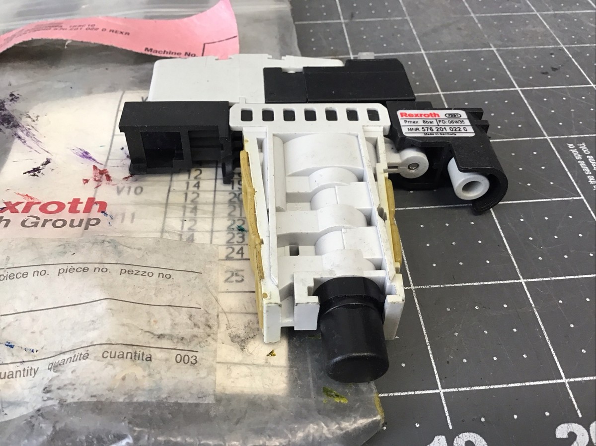 Bosch Rexroth 576 201 022 0 REXR /8bar/FD 06W35 Solenoid Valve