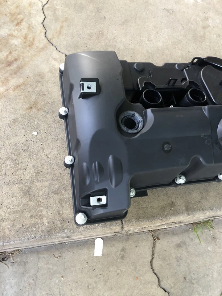 Repuesto de cubierta de válvula de motor para BMW 06/13 128 323 328 528 X3 X5 264-935 Foto 4 de 4
