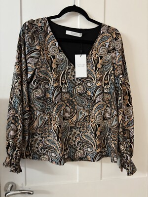 SISTERS POINT Top - Paisley & Black Size Small - BNWT