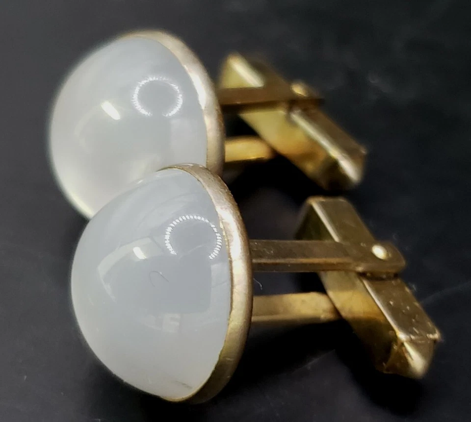 Gemelos vintage Anson EE. UU. termoestable de hielo Lucite Moonglow cabujón tono dorado Foto 3 de 4
