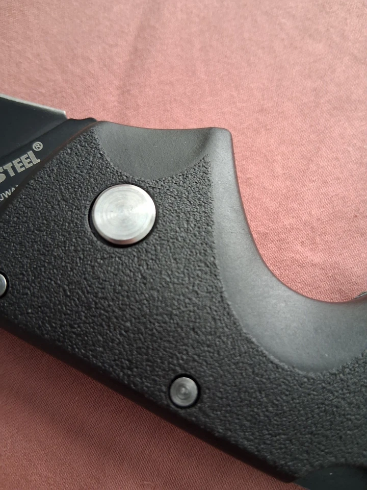 Cuchillo Plegable Cold Steel Rajah II Negro, Espada de Bolsillo de 6 Pulgadas Foto 3 de 4