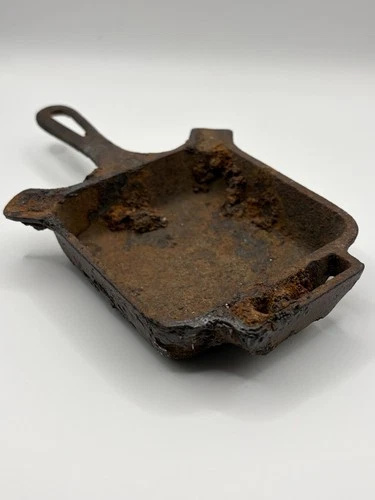 Griswold Vintage Cast Iron Square Ash Tray/Skillet rusted restoration piece