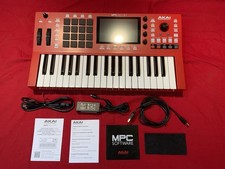Akai Professional MPC Key 37 Standalone MPC Production Keyboard