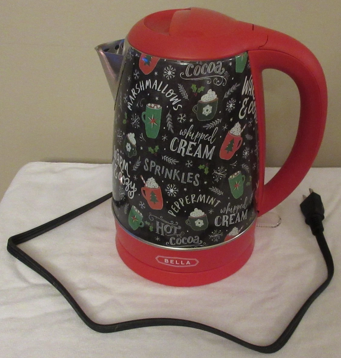 Bella Christmas Electric Kettle 7 Cup Hot Cocoa Chocolate Stainless Steel 1.7L
Opens in a new window