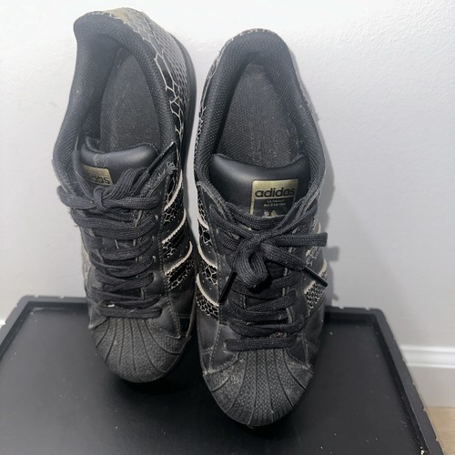 Adidas - Picture 2 of 6