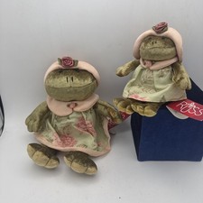 2 Russ Berrie Florissa The Floral Frogs Plush 10 6 Weighted Bottom w/ Tags