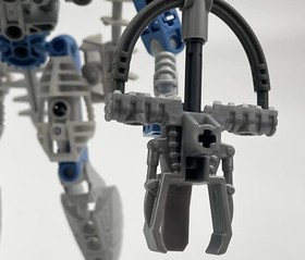 Lego Bionicle - Piraka Thok - Set No. 8905 - Includes Instructions - No Original Box