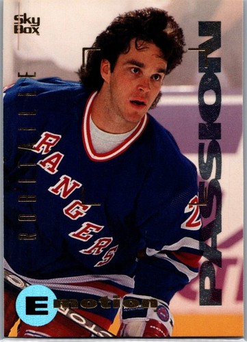 1995 Skybox E-Motion Luc Robitaille #118 card