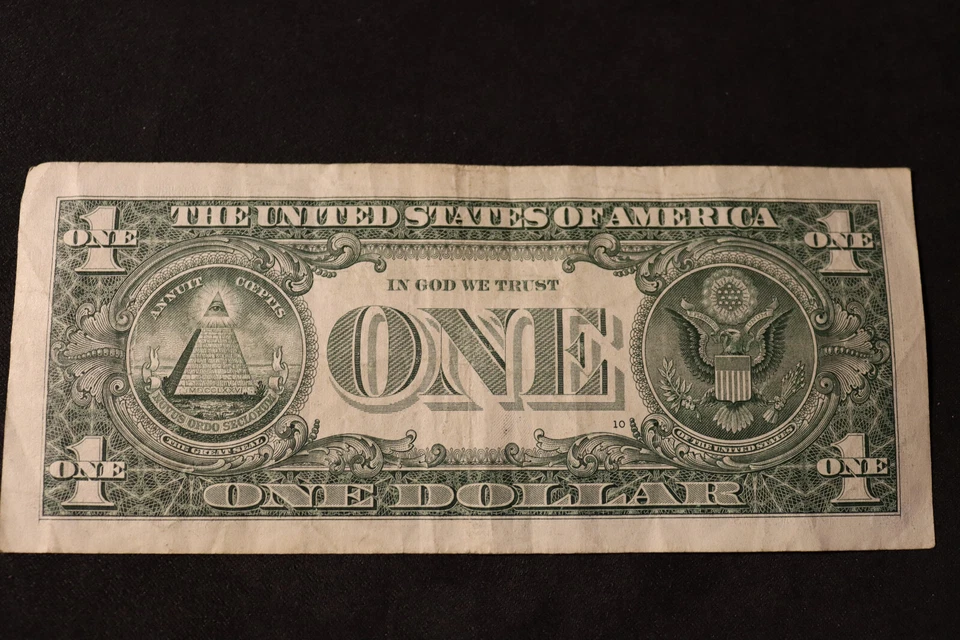 ONE DOLLAR FANCY BIRTHDAY/ANNIVERSARY NOTE [MAY 9, 1960]  SN # K 19605900 A - Image 3 of 3