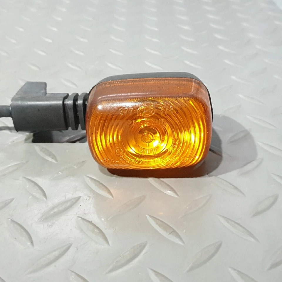 ♻️ Conjunto de señal de giro indicador trasero derecho Cagiva Canyon 600 1995 - 1998 ♻️ Foto 2 de 4