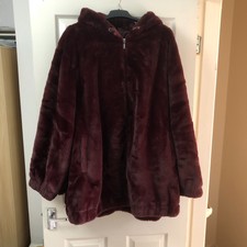 Festival Coat Red Burgundy Soft Faux Fur Hooded Uk 30-32 New With Tags Free P&p