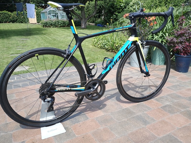 Giant TCR Advanced SL Road Bike Size M/L