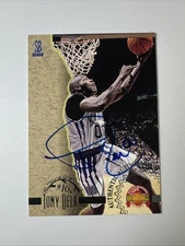 1996 Score Board Autographed #22 Tony Delk