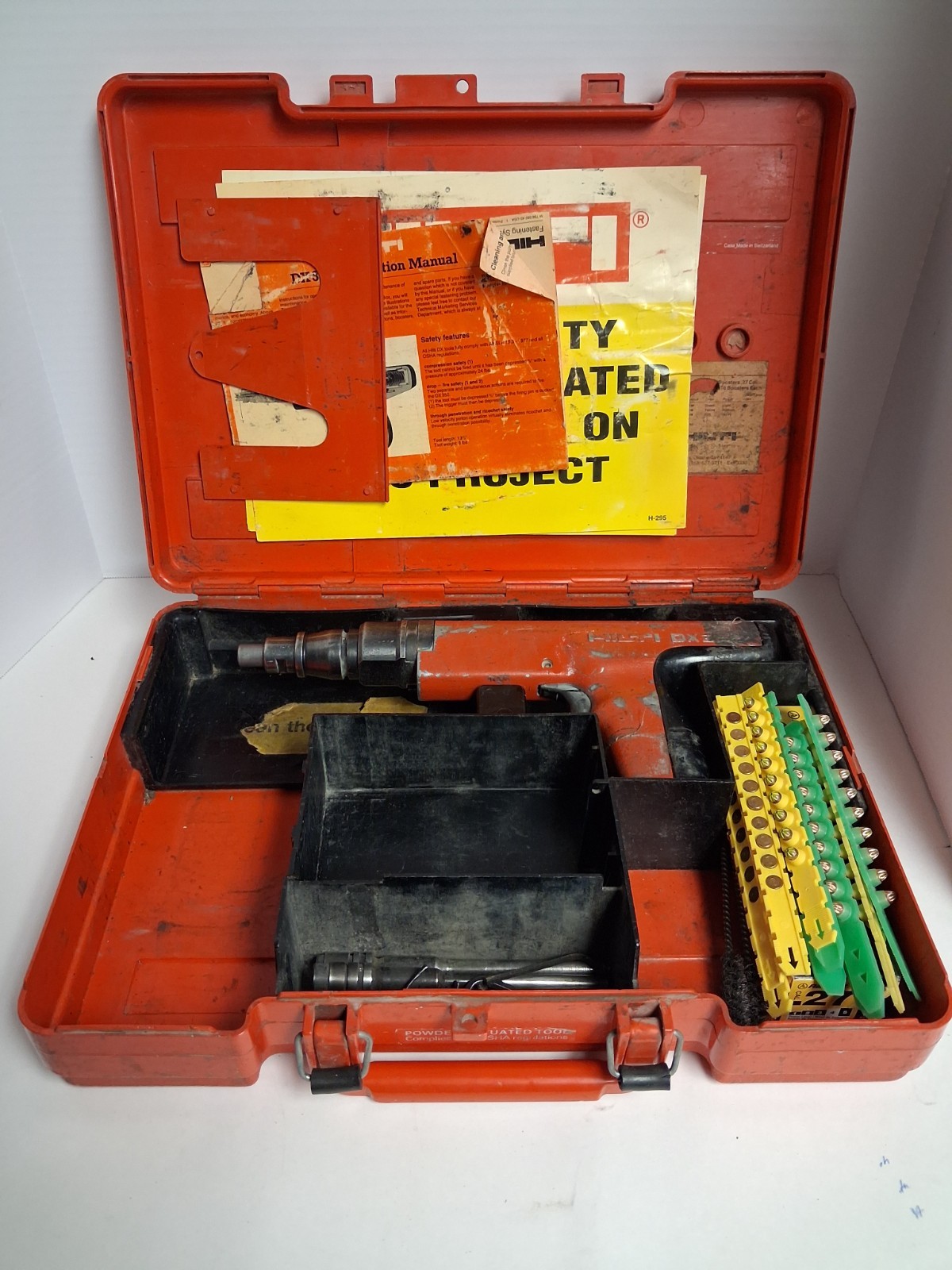 Hilti DX350 Powder Actuated Nail Gun Fastening Tool With Case