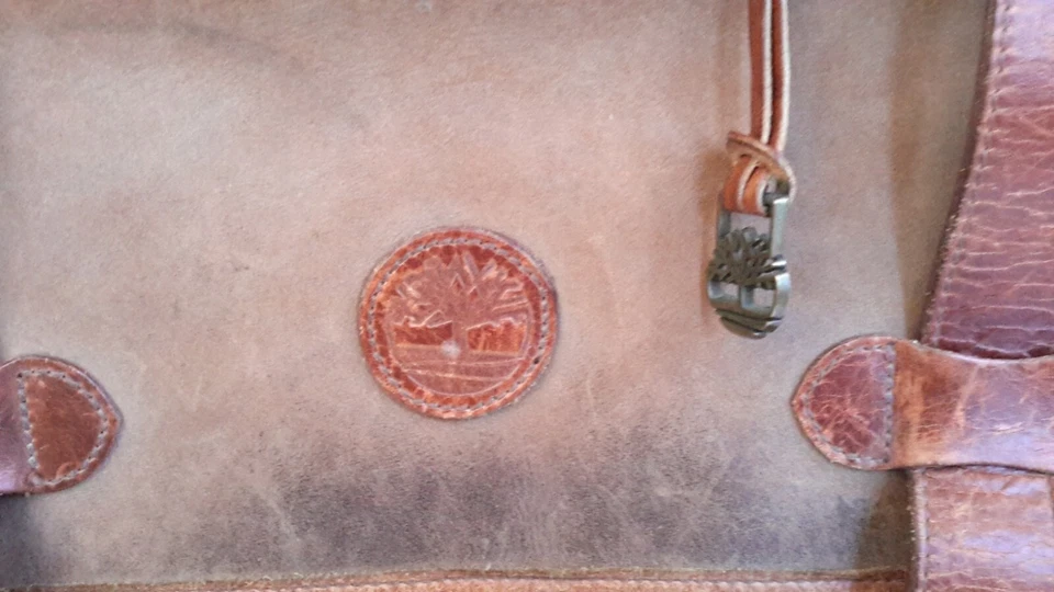 Vintage Timberland Made in USA Heavy Brown Leather Messenger/Briefcase Bag - Image 3 of 4