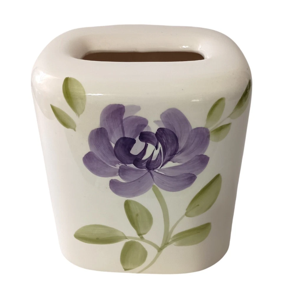 Caja de pañuelos florales de cerámica Wamsutta soporte laurel flores cabaña púrpura Foto 2 de 4