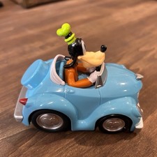 Disney Goofy Collectible Figurine in Blue Car Toy 2022 pull back racer