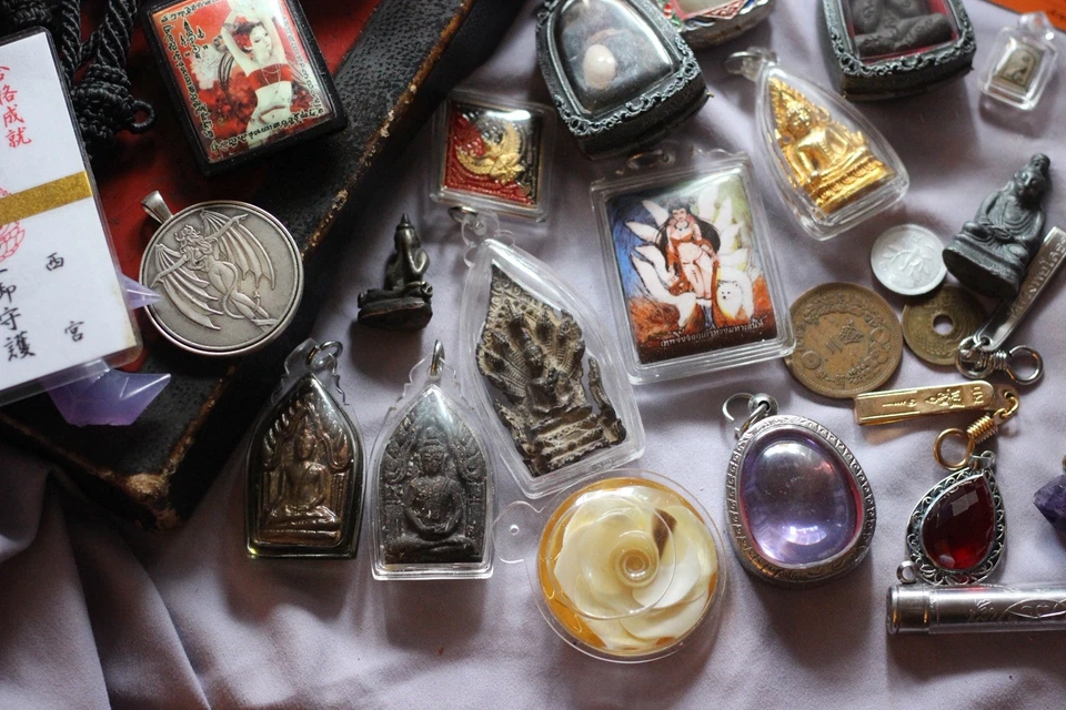 泰国护身符佛 批量 蛇狐 青铜 古董 罕见 Garuda Code Nang Kwak 盒子 — 第 2/4 张图片