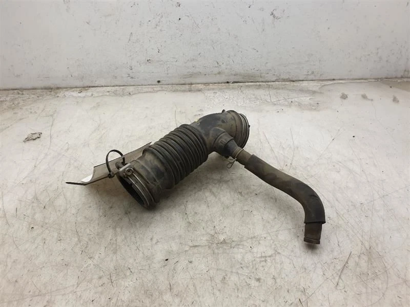 Toyota Corolla 2009 1,8 L 4 cilindros filtro de aire montaje de tubo resonador  Foto 2 de 4