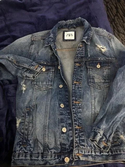 ZARA Blue Ripped Denim Jacket Button Front vinyl sewn image on back Size  SMALL | eBay