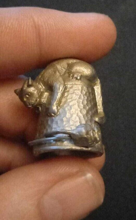 Novelty Pewter Thimble collectors rare moving cat and mouse eBay