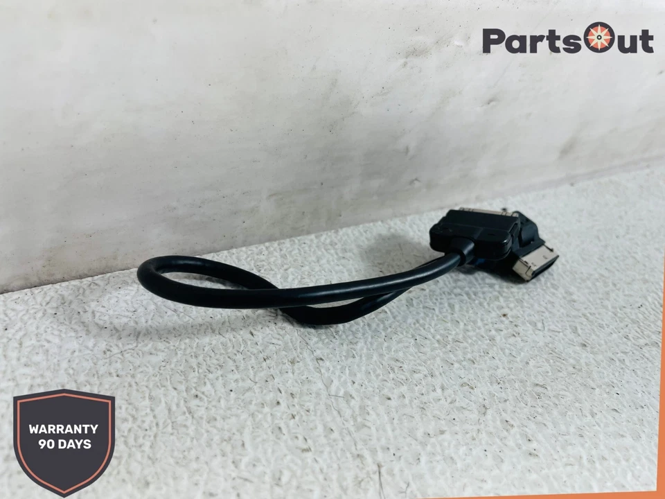 2011-2018 VOLKSWAGEN TOUAREG IPHONE IPOD ADAPTADOR LIGHTNING CABLE CONECTOR OEM Foto 3 de 4