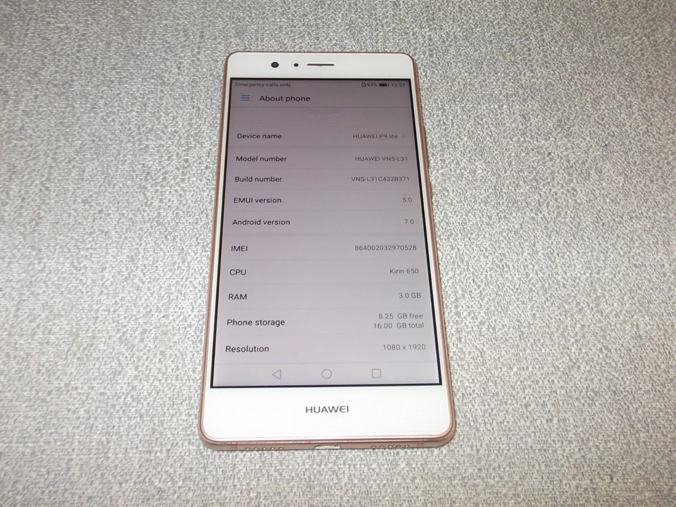 Huawei P9 Lite VNS-L31 16GB Unlocked White / Gold Android Smartphone - Image 2 of 4