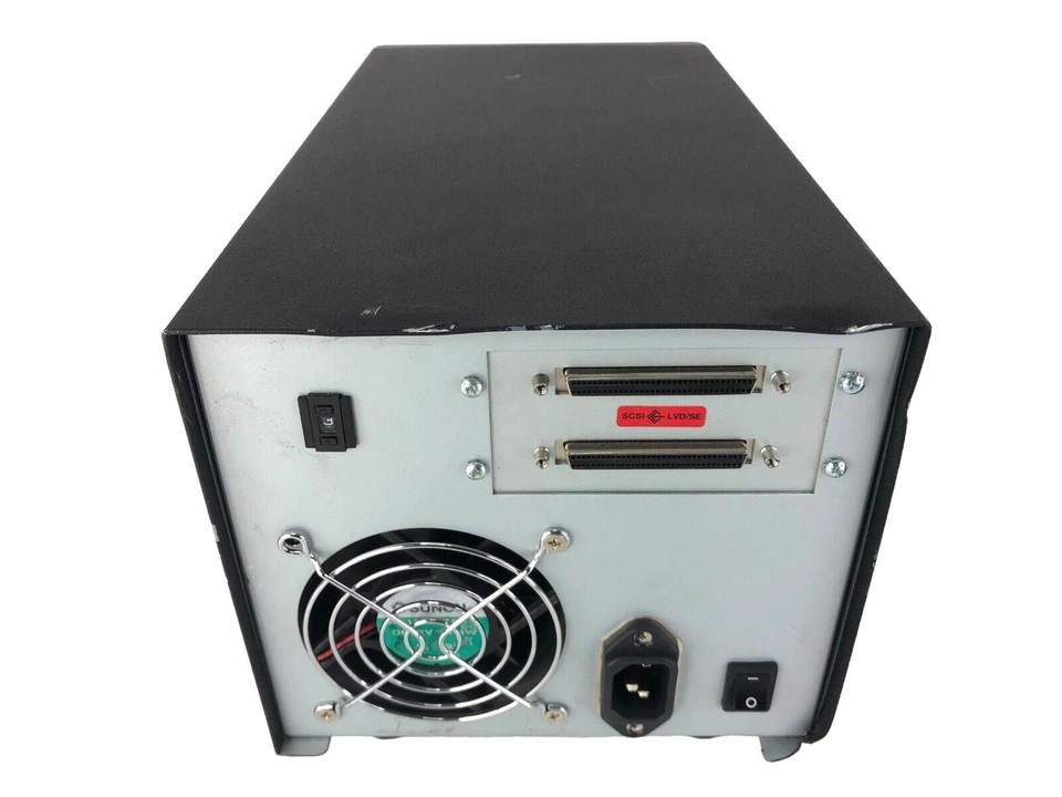 Quantum SDLT 320 Super DLT External tape Drive Model TR-S23BA-EY - Image 2 of 4