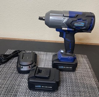 POWER TORQUE PTT0017 20V Brushless 1/2" Impact Wrench Kit w/Two 4Ah Batt & Charg