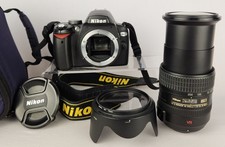 Nikon D60 DSLR Camera Kit AF-S DX Nikkor 18-200mm 3.5-5.6 G ED VR Lens READ