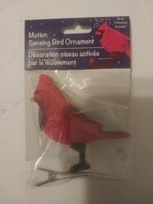 Cardinal bird motion-sensing/chirping ornament Greenbrier International - NOS