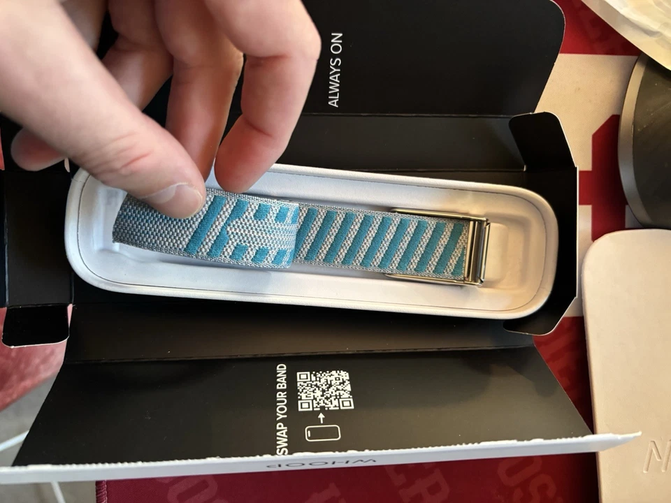 Nueva banda Whoop mg/5,0 Lux (con logotipo) color azul claro - broche/eslabón plateado brillante Foto 2 de 3