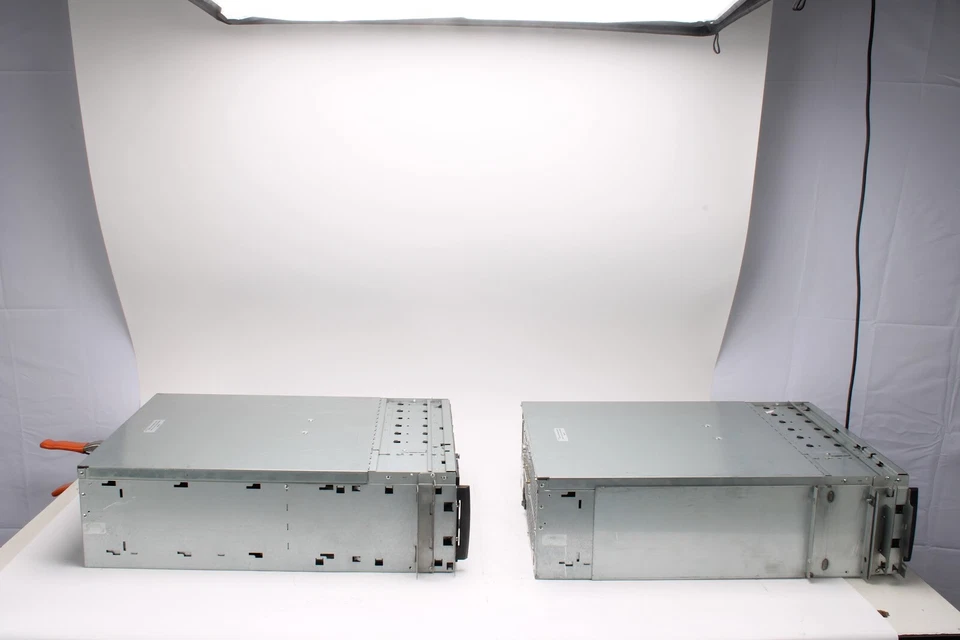 Silicon CMN A018 / CMN A019 Graphics Origin 200 Server Lot of 2 - Fair Condition - Image 4 of 4