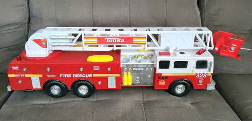 Tonka Fire Rescue Truck 328. Hasbro 2008. Working. Tested