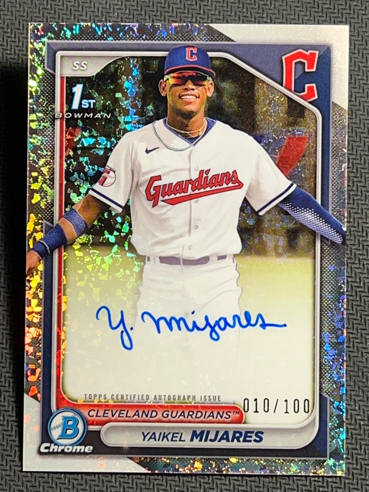 2024 Bowman Chrome 1st MINI DIAMOND PROSPECT ROOKIE AUTO Yaikel Mijares / 100