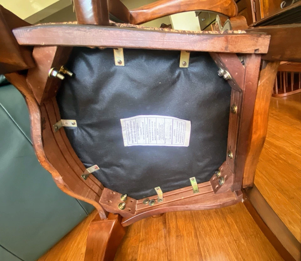 Silla de comedor country estilo victoriano tallado Foto 3 de 4