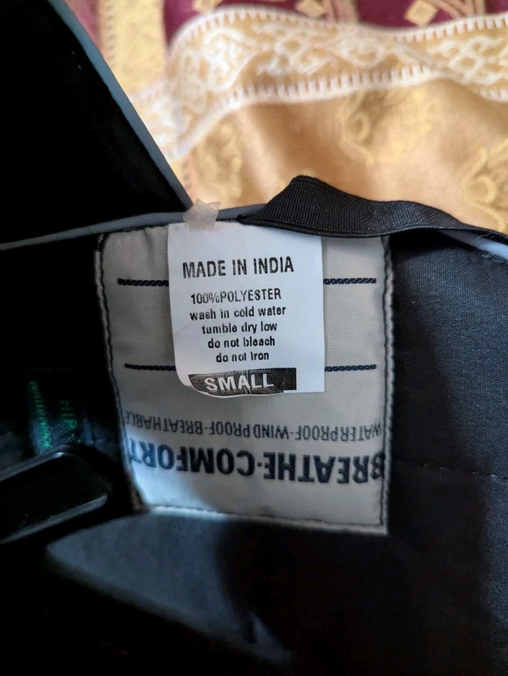 Eddie Bauer Pet Apparel Dog Vest - Black- Small 12-20 Lbs  - Image 3 of 3