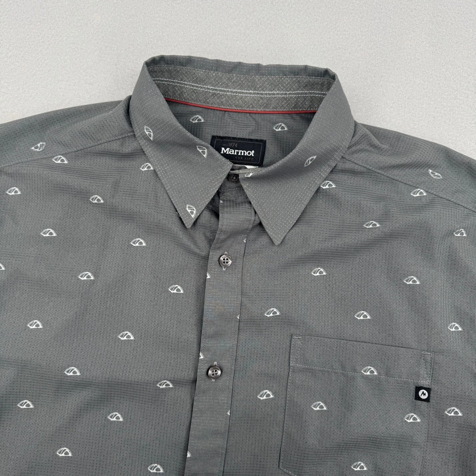 Marmot Mens Gray Tent Print Short Sleeve Button Up Hiking Shirt Size L Gorpcore