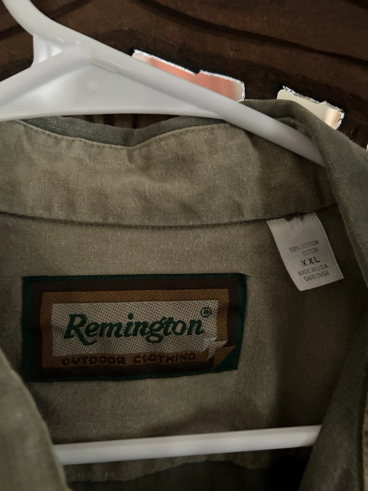 Camisa vintage Remington bronceada para hombre talla 2XL hecha en EE. UU. manga larga abotonada Foto 3 de 4