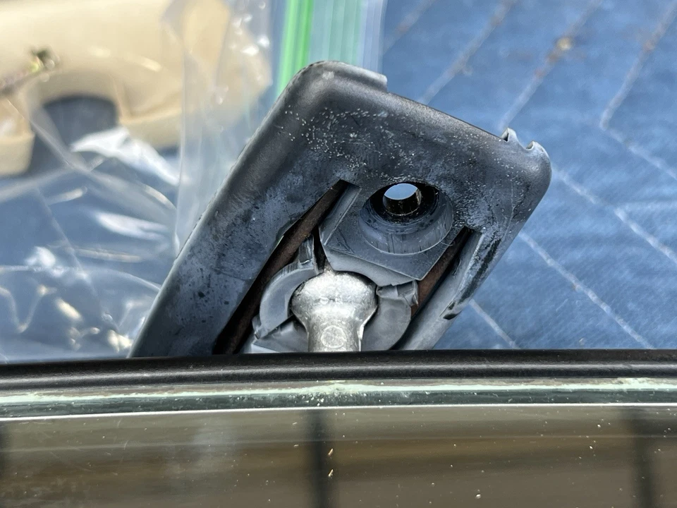 Зеркало заднего вида в сборе 1989-1997 Volvo 740 760 940 960 S90 1369540 от оригинального производителя No4987E - Изображение 3 из 4