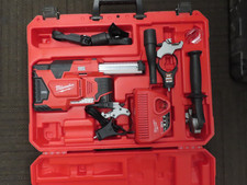 Milwaukee 2306-22 12V Cordless HammerVac Universal Dust Extractor Kit