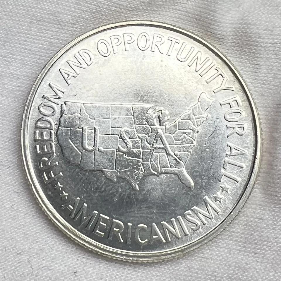 1951 Washington Carver Booker T. 90% Silver Commemorative .50c Half Dollar Coin - Image 2 of 3