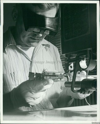 1955 Photo Technician Spot-Welds Electron Gun Naval Research Lab Technology 8x10