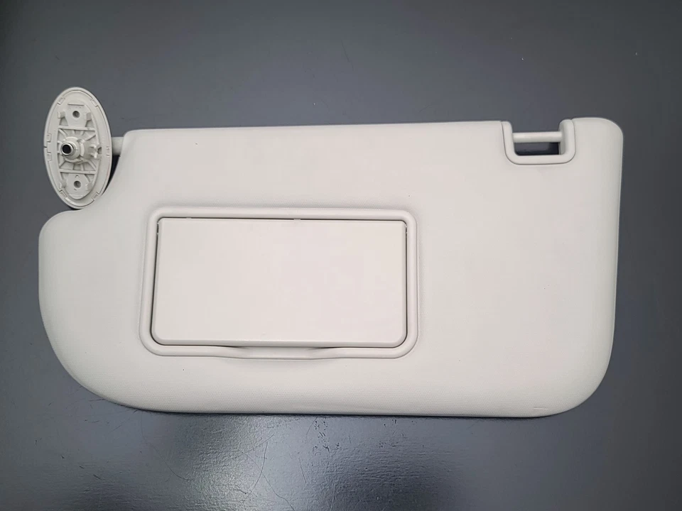 Пара солнцезащитных козырьков со стороны водителя для Ford Escape 2013-2019 годов выпуска от оригинального производителя - Изображение 3 из 4