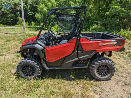 2025 Honda Pioneer 1000 Deluxe New - Picture 3 of 12