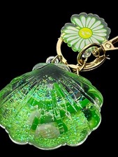 Liquid Seashell Shaped Keychain Green